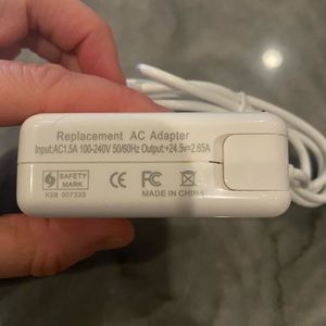 Replacement Adaptor Model A1021 65 Watt